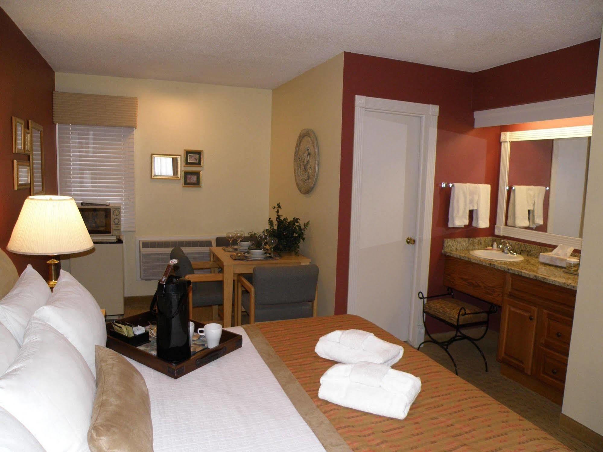 אוראיי Rivers Edge Motel Lodge & Resort מראה חיצוני תמונה